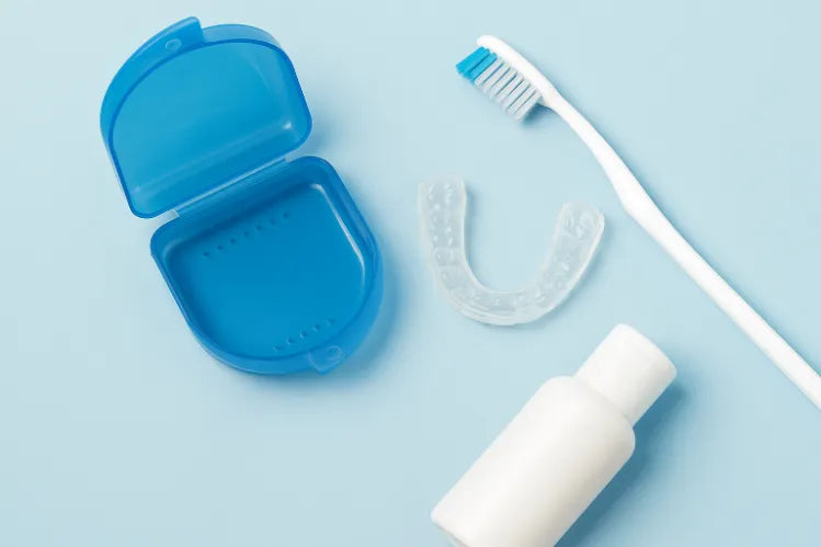 Berapa Kerap Anda Harus Membersihkan Pengawal Malam Anda? Perspektif Seorang Doktor Gigi